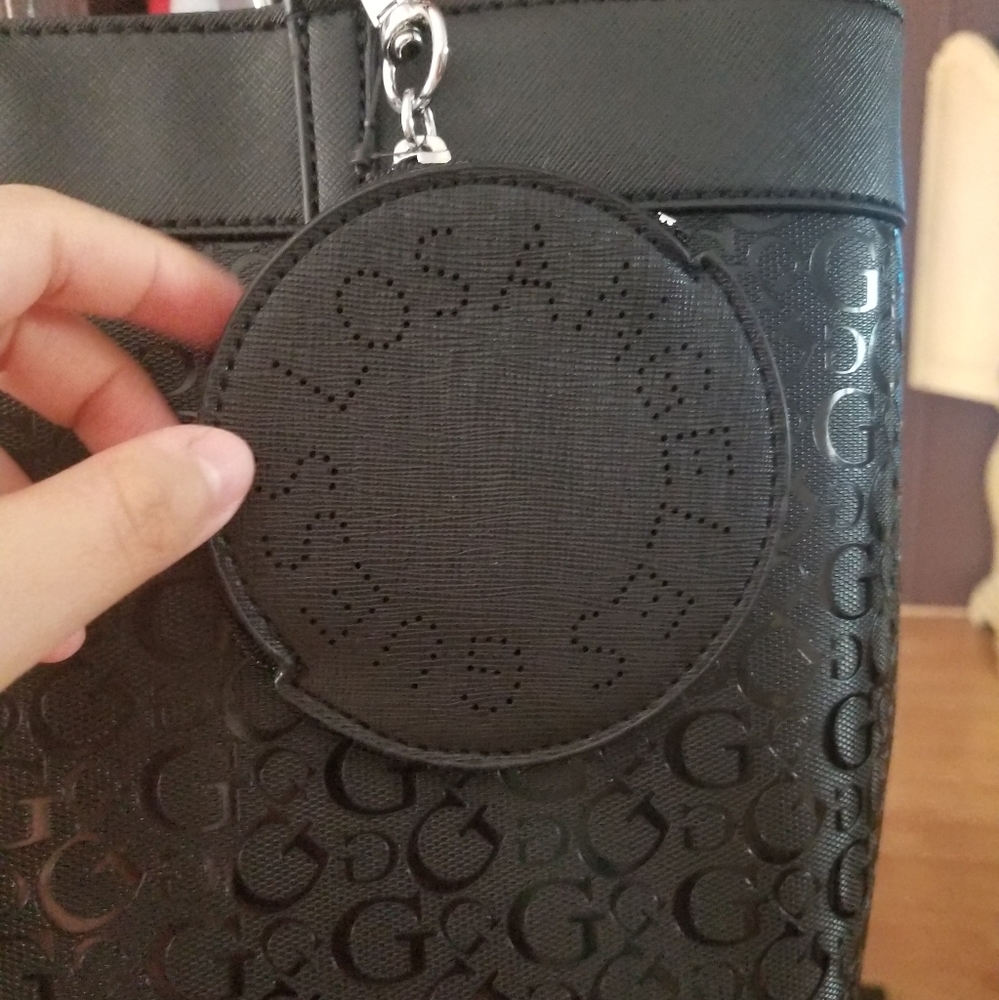 SOLD Guess Tote Bag - Picture 3 of 4